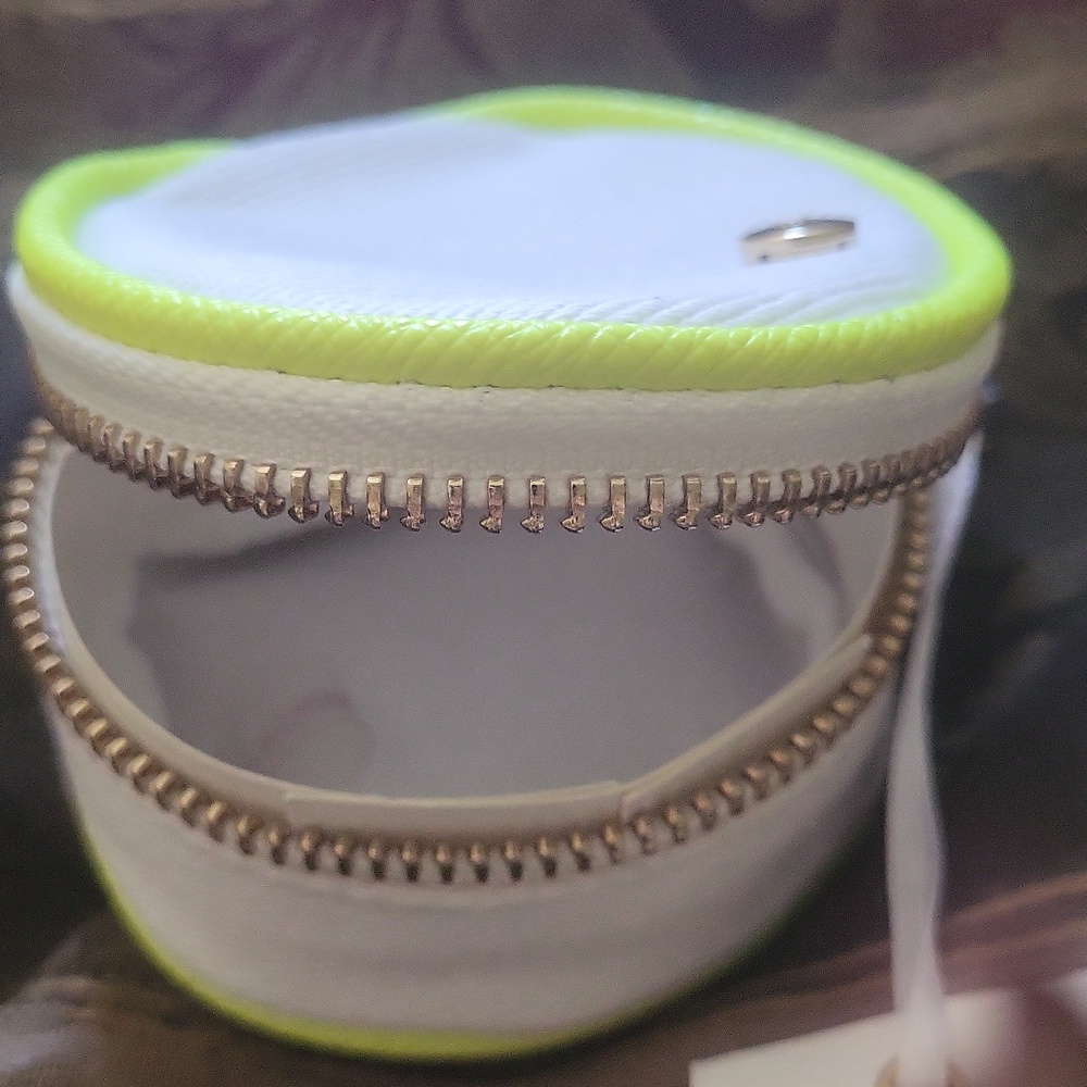 Stephanie Johnson Keywest Small Round Accessories Case - Picture 4 of 5